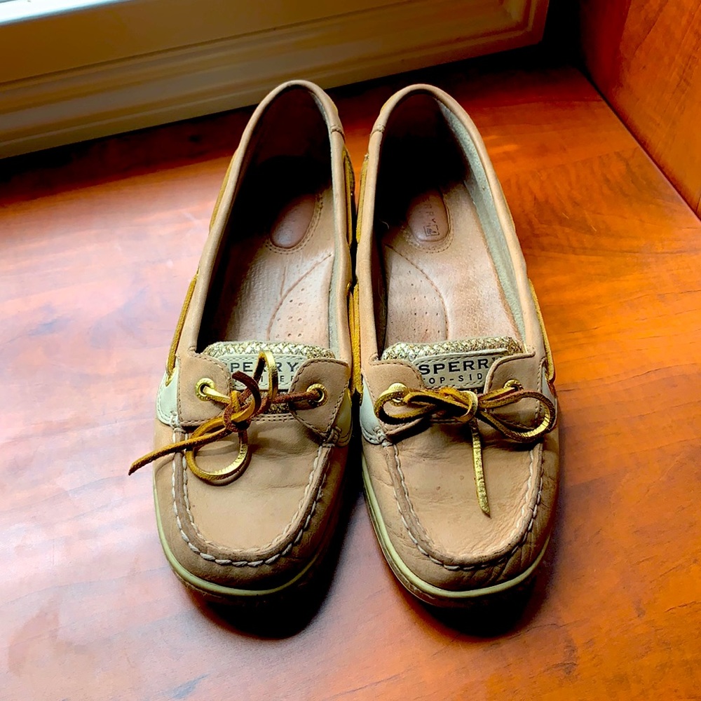 🚢Sperry Top-Sider Taupe and Gold Loafers🚢
